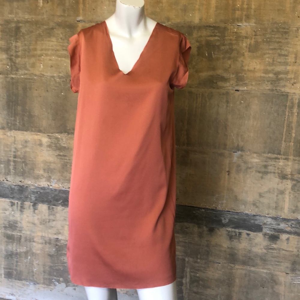 NWT Vince V- Neck Dress Size 4
